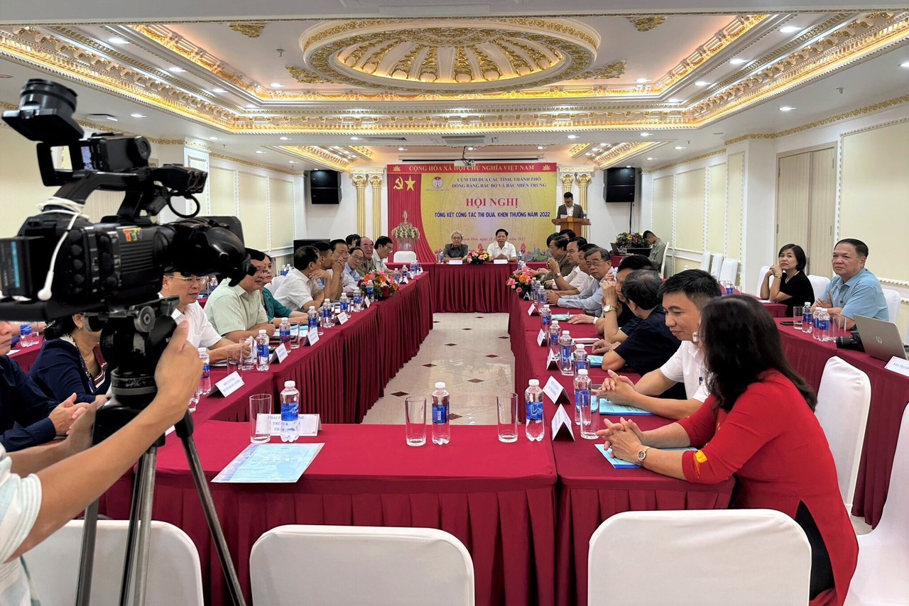 Hội nghị Tổng kết công tác thi đua, khen thưởng năm 2022 Cụm Thi đua các tỉnh, thành phố đồng bằng Bắc Bộ và Bắc Miền Trung Hội Luật gia Việt Nam
