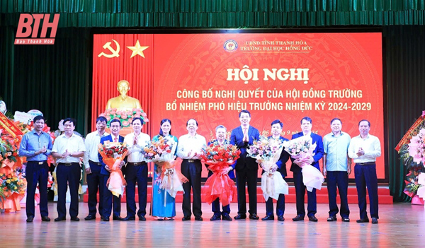 Trường Đại học Hồng Đức công bố quyết định về công tác cán bộ 