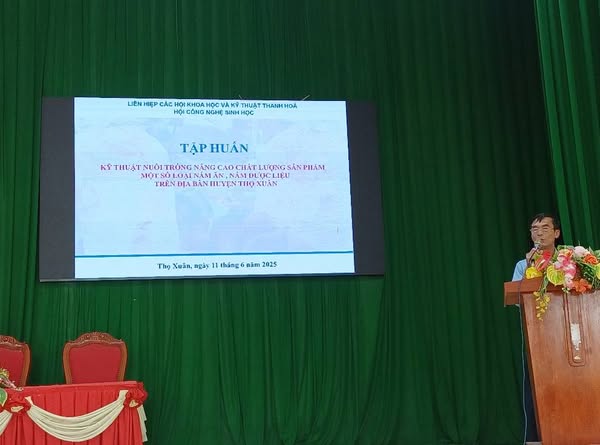 Tập huấn kỹ thuật nuôi trồng nâng cao chất lượng các loại nấm ăn, nấm dược liệu 